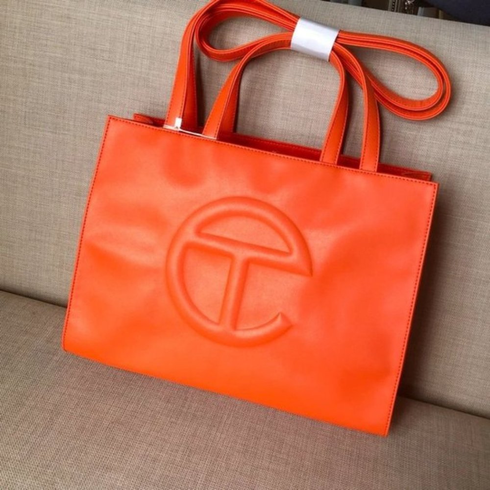✨authentic✨Telfar Shopping Bag Medium Orange Women's
